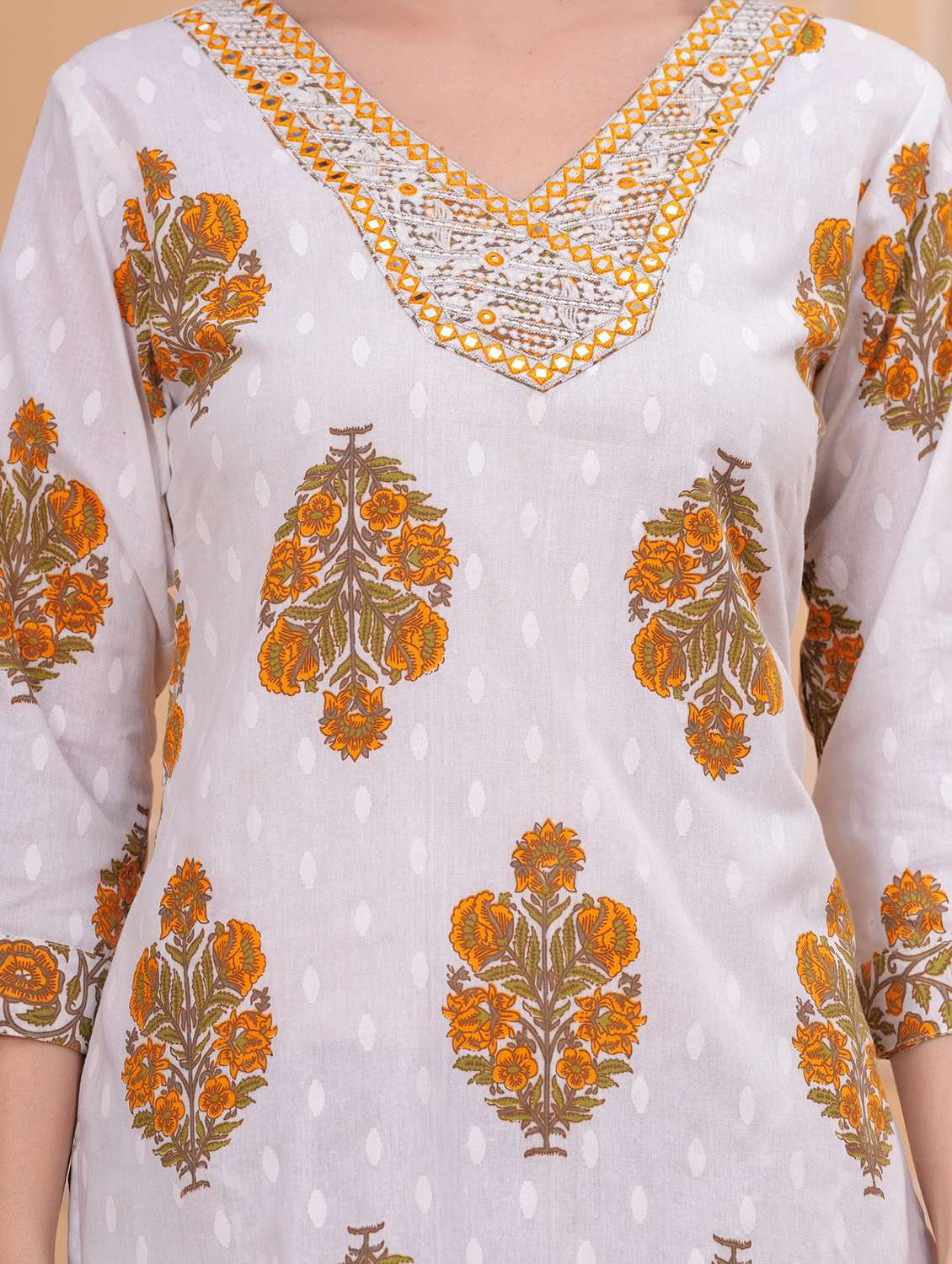 women printed v neck kurta pant with dupatta set - 22332262 -  Standard Image - 5