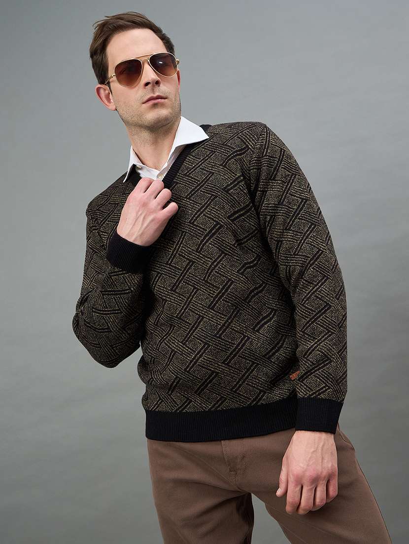 men self design long sleeve regualr fit pullover