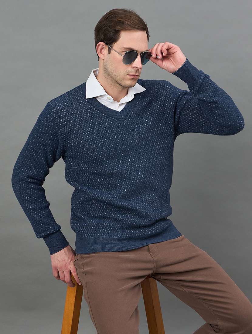 men self design long sleeve regualr fit pullover