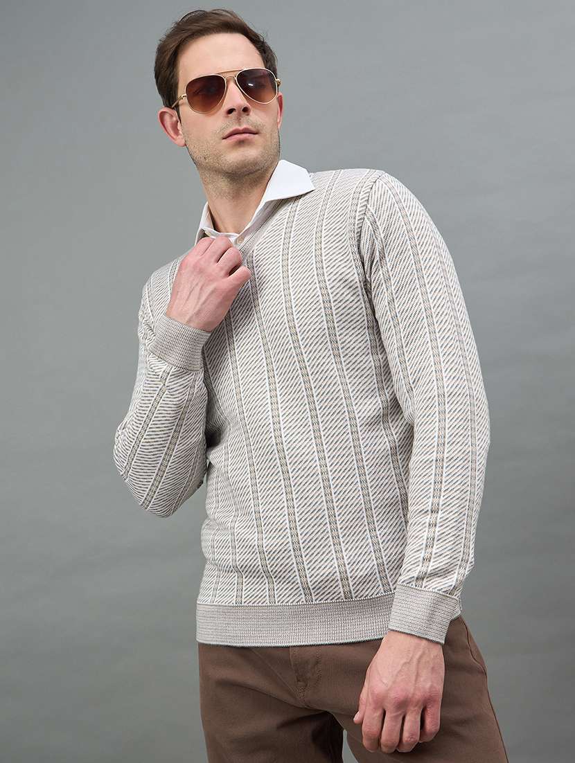 men self design long sleeve regualr fit pullover