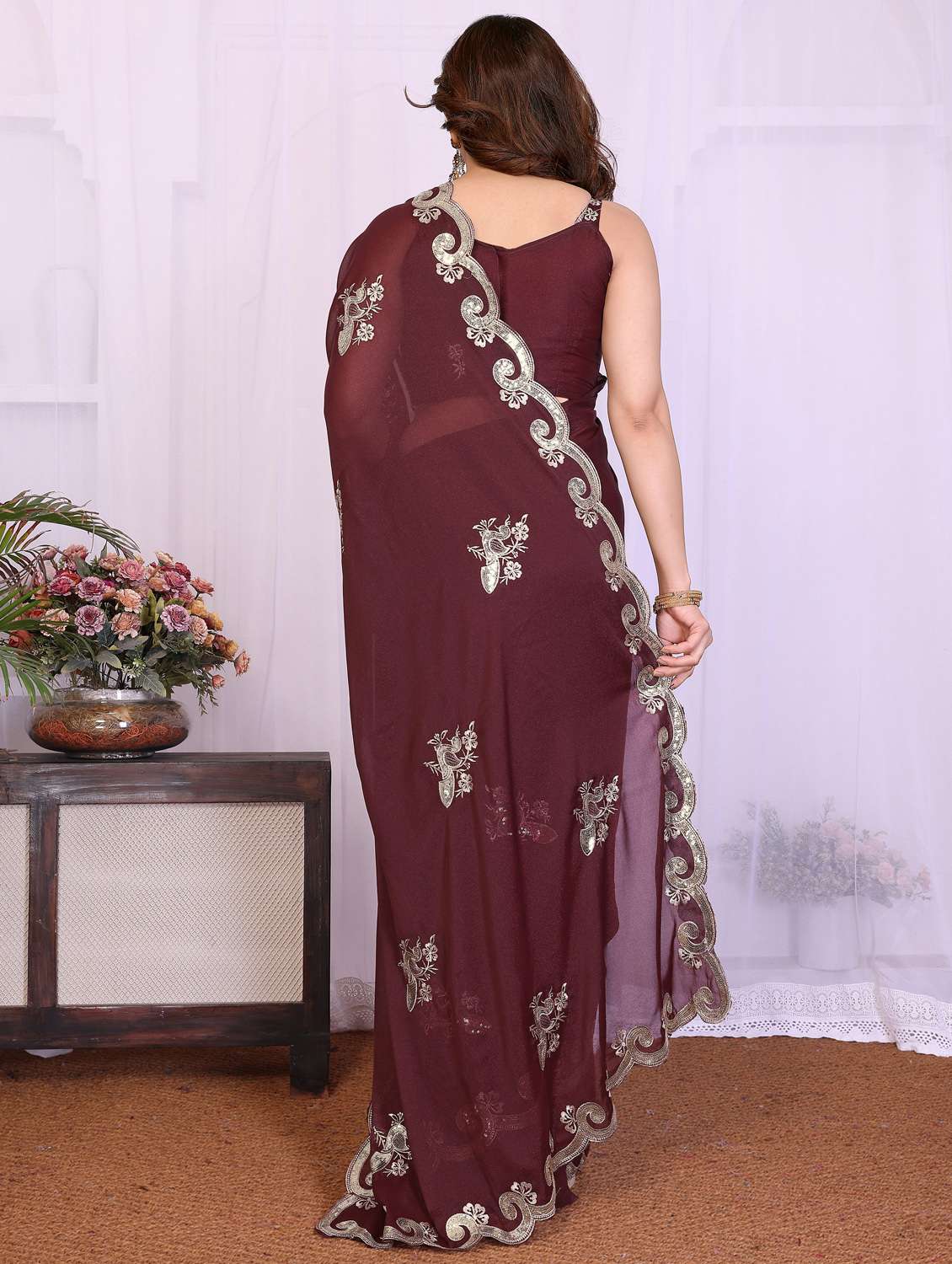 women solid with work embroidered saree with blouse - 22332428 -  Standard Image - 3