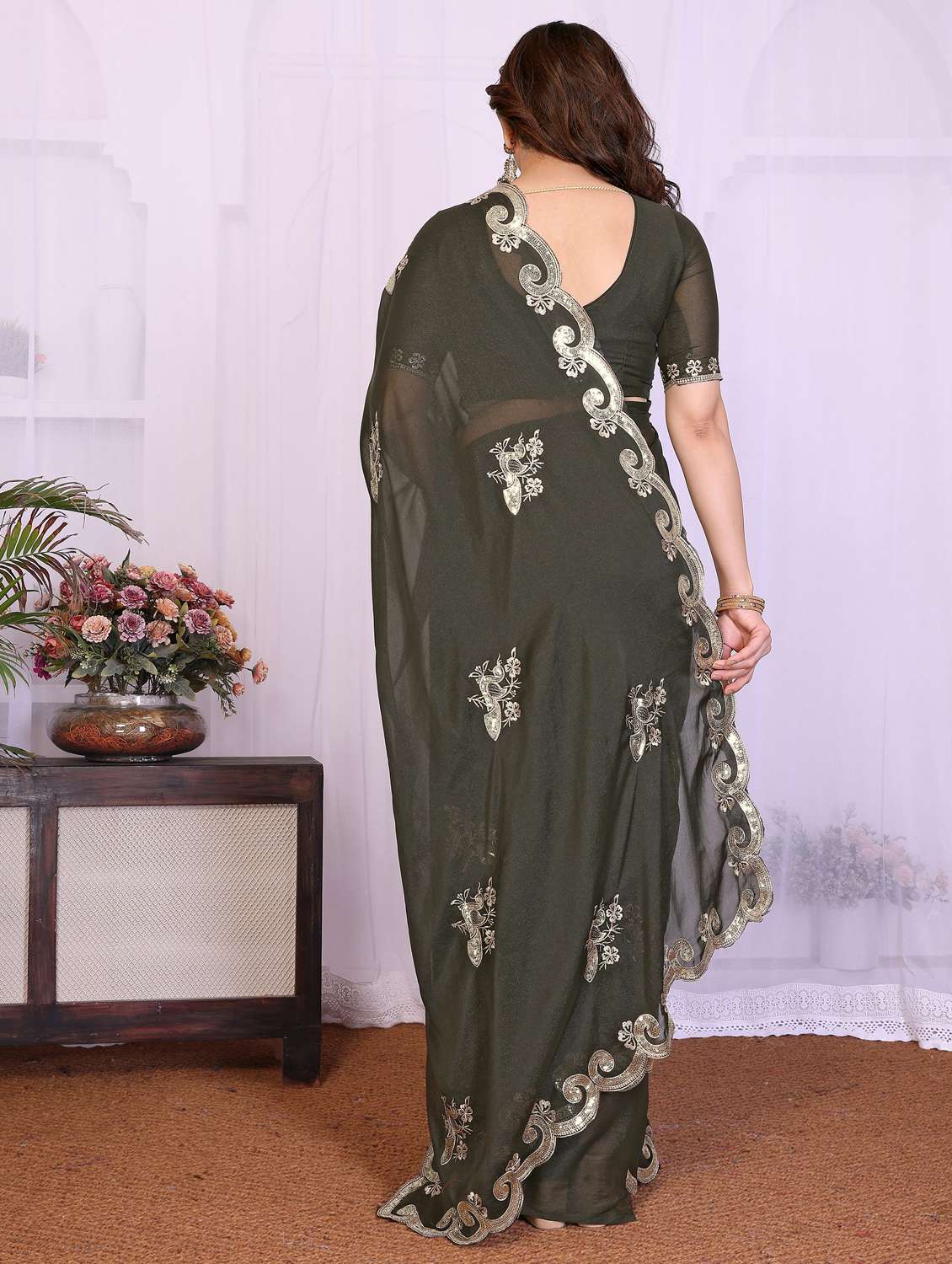 women solid with work embroidered saree with blouse - 22332429 -  Standard Image - 3