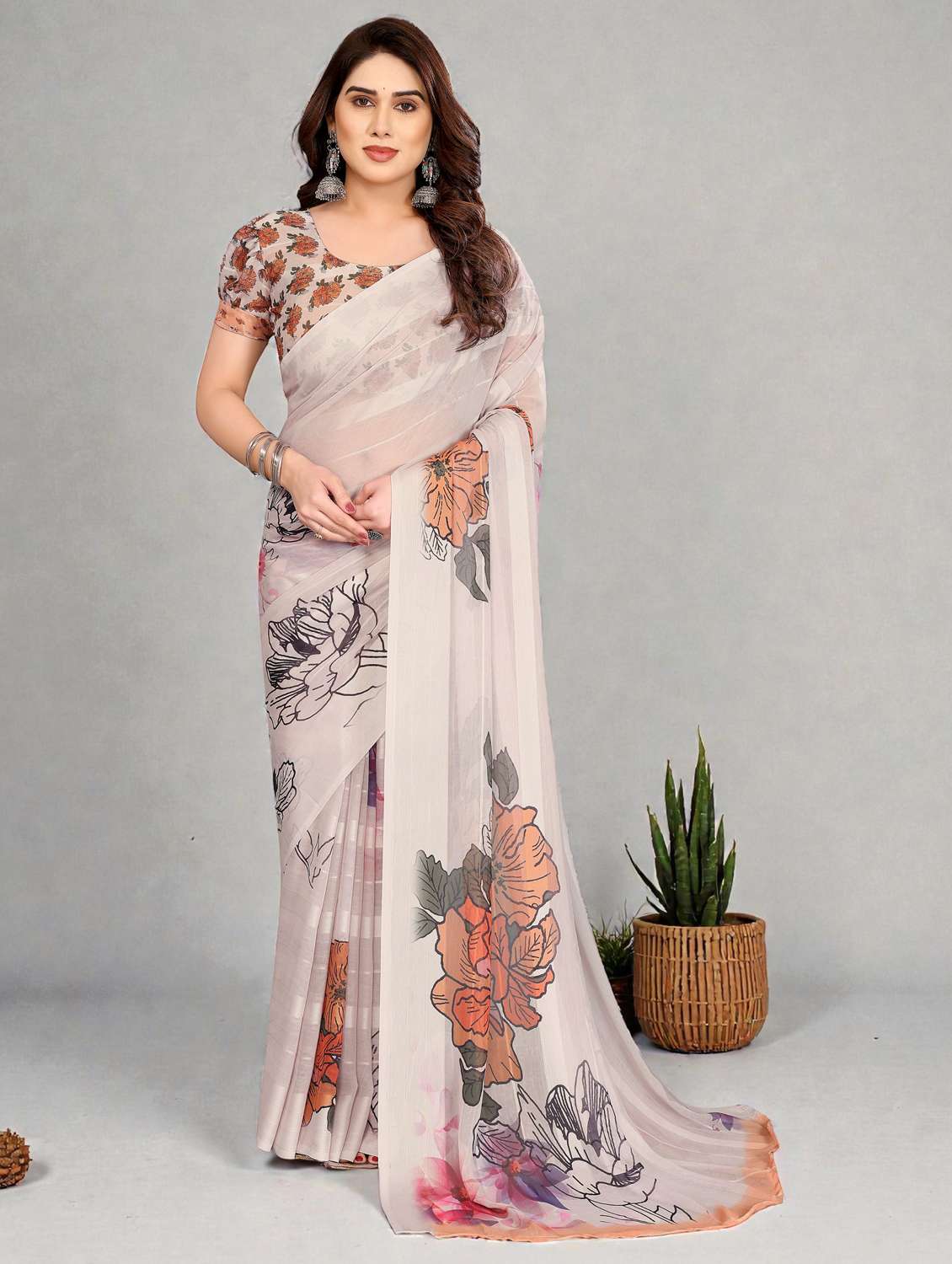 women printed casual wear saree with blouse