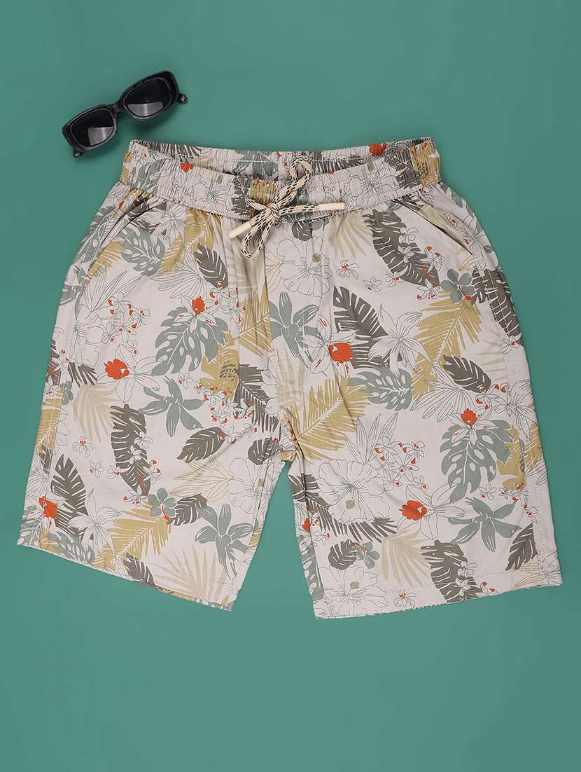 boys printed mid rise shorts