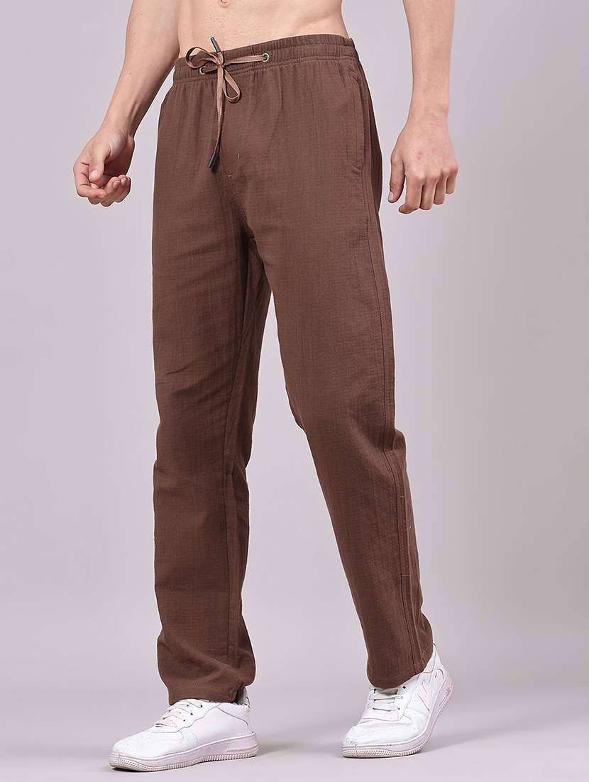 men solid mid rise regular fit casual trouser