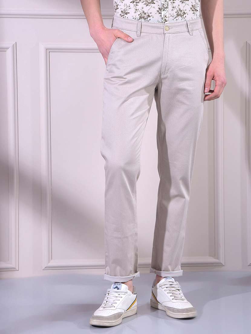 men solid mid rise chinos casual trouser