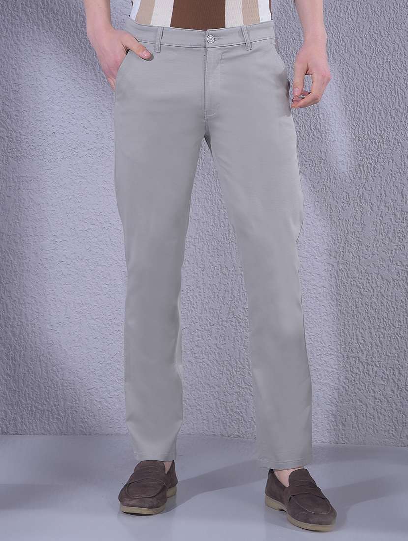 men solid mid rise chinos casual trouser