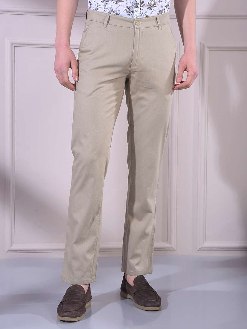 men solid mid rise chinos casual trouser