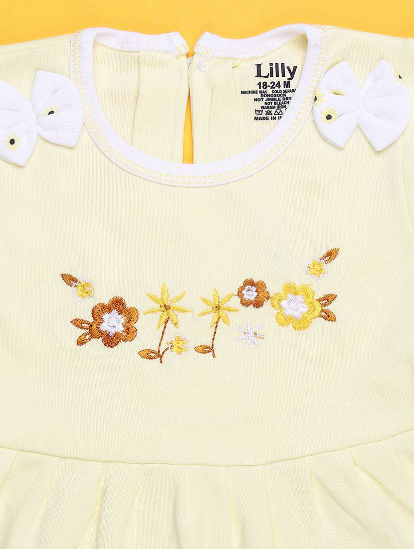 girls printed short sleeve frock with blommer - 22336675 -  Standard Image - 3