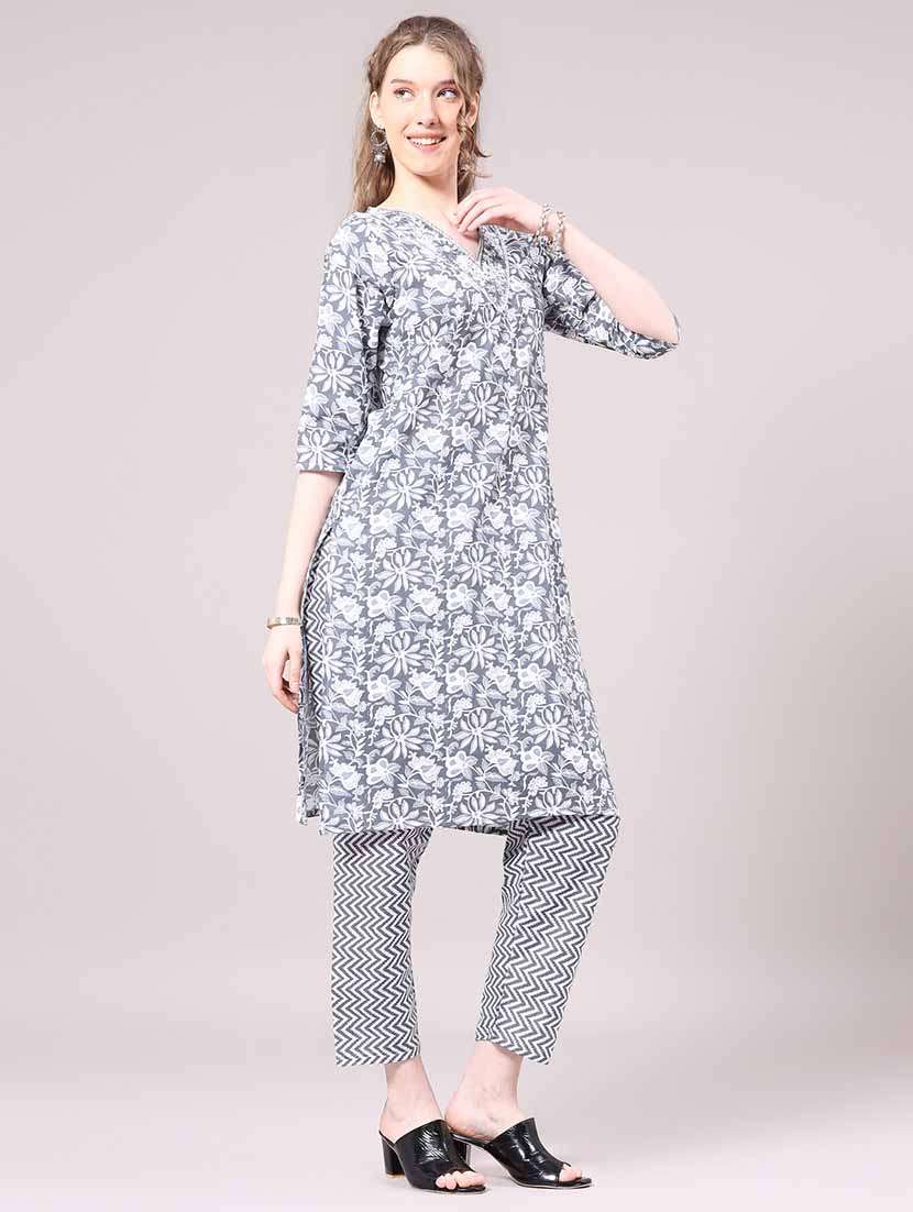 women floral three quarter sleeve kurta pant with dupatta set - 22336711 -  Standard Image - 3