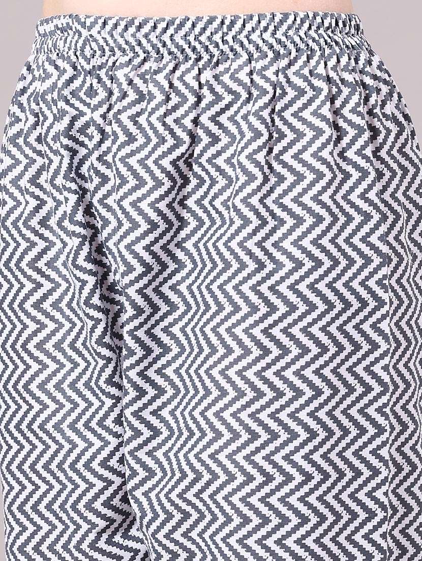 women floral three quarter sleeve kurta pant with dupatta set - 22336711 -  Standard Image - 5