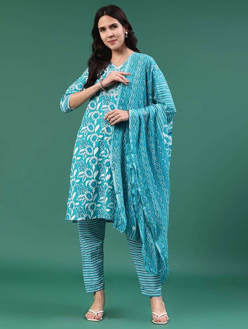 women floral three quarter sleeve kurta pant with dupatta set