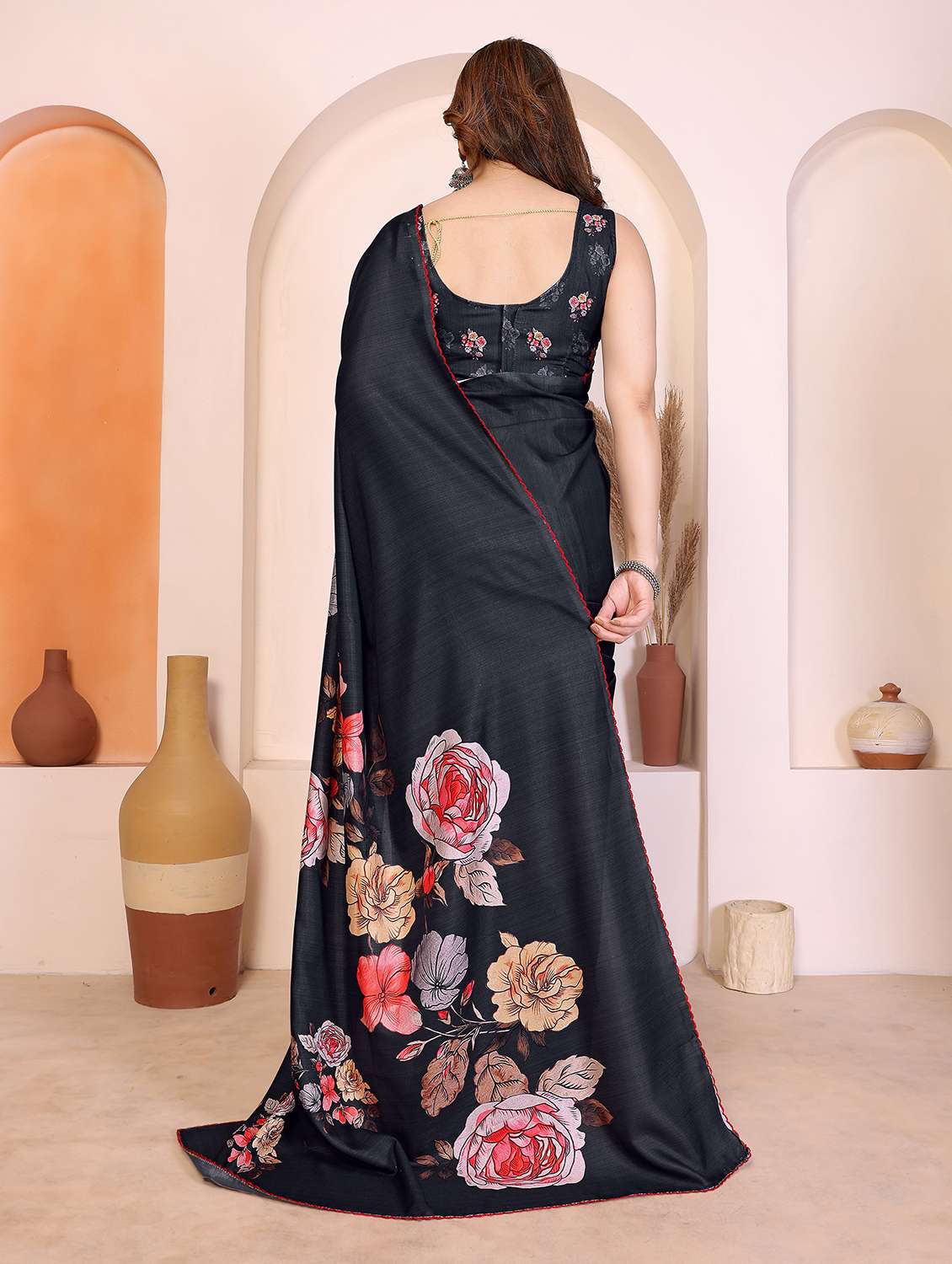 women floral printed saree with blouse - 22337252 -  Standard Image - 3