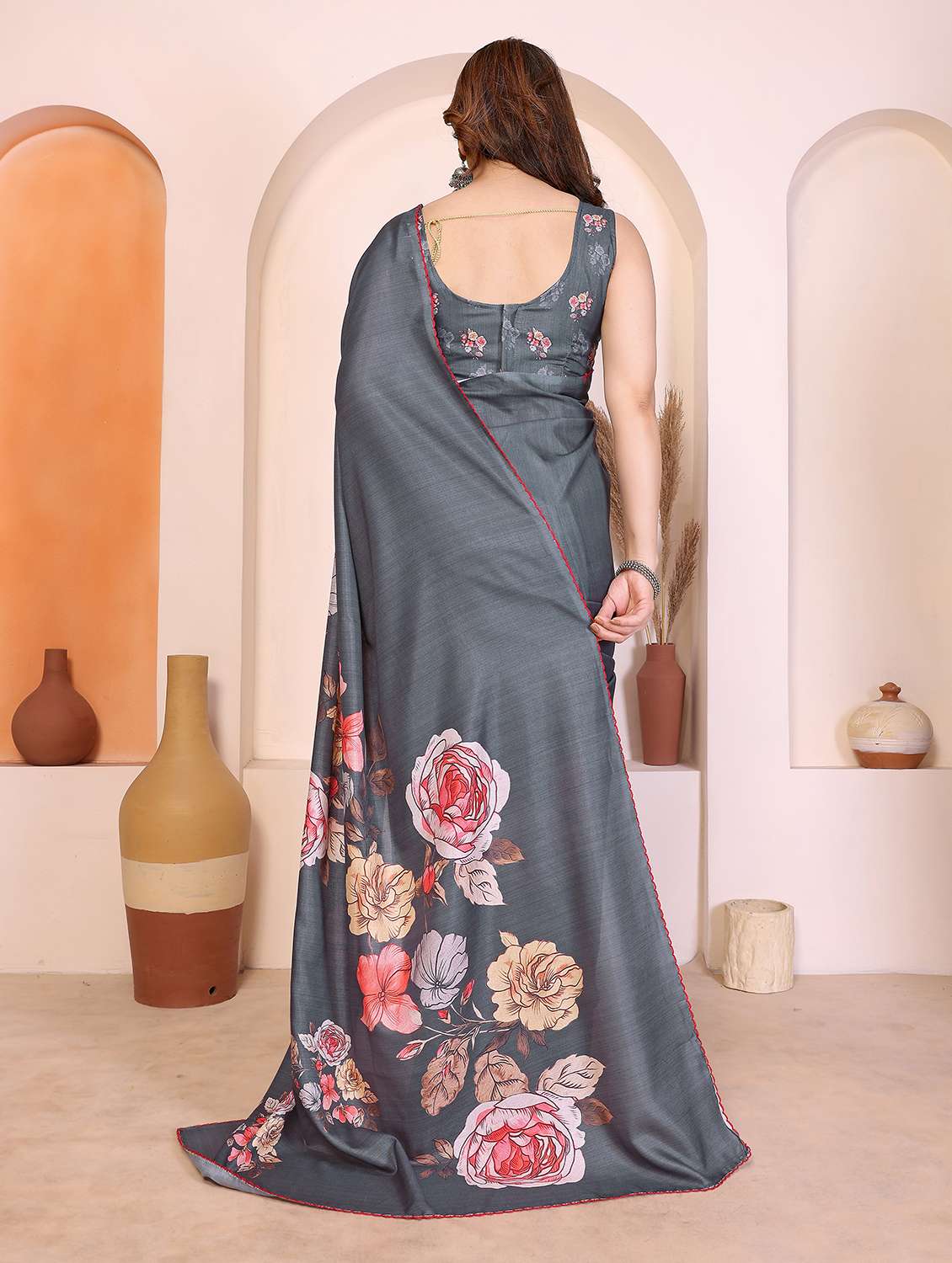 women floral printed saree with blouse - 22337256 -  Standard Image - 3