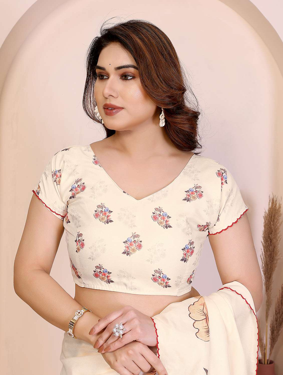 women floral printed saree with blouse - 22337260 -  Standard Image - 5