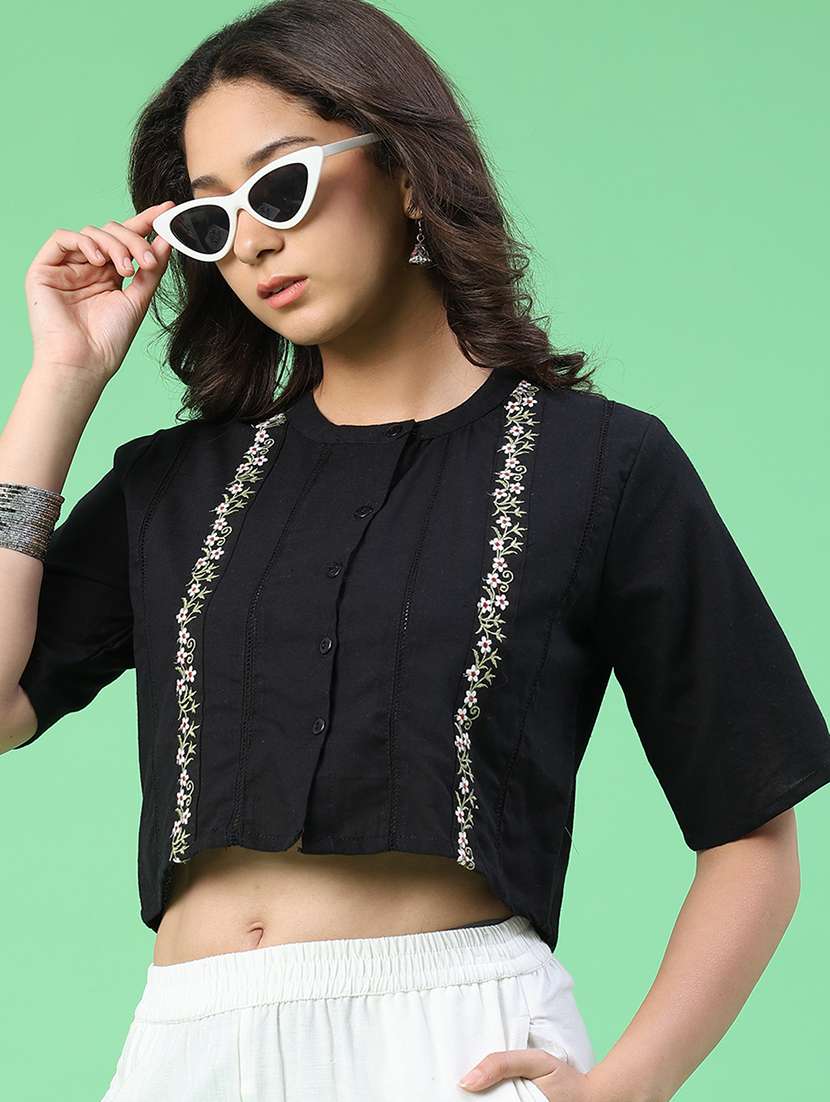 women embroidered short sleeves crop top