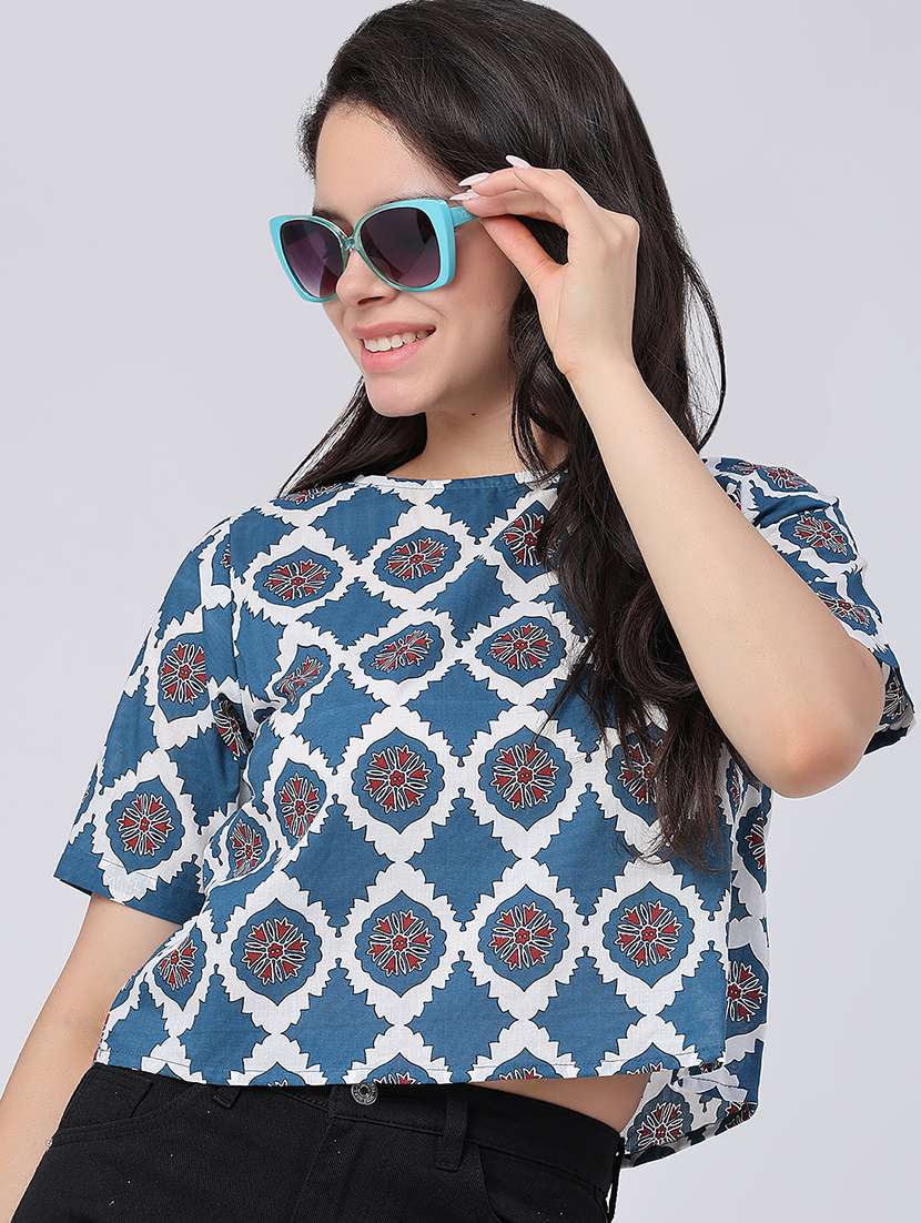 women printed round neck crop top