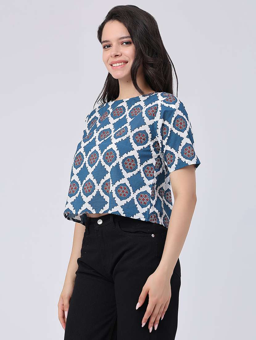 women printed round neck crop top - 22337475 -  Standard Image - 3