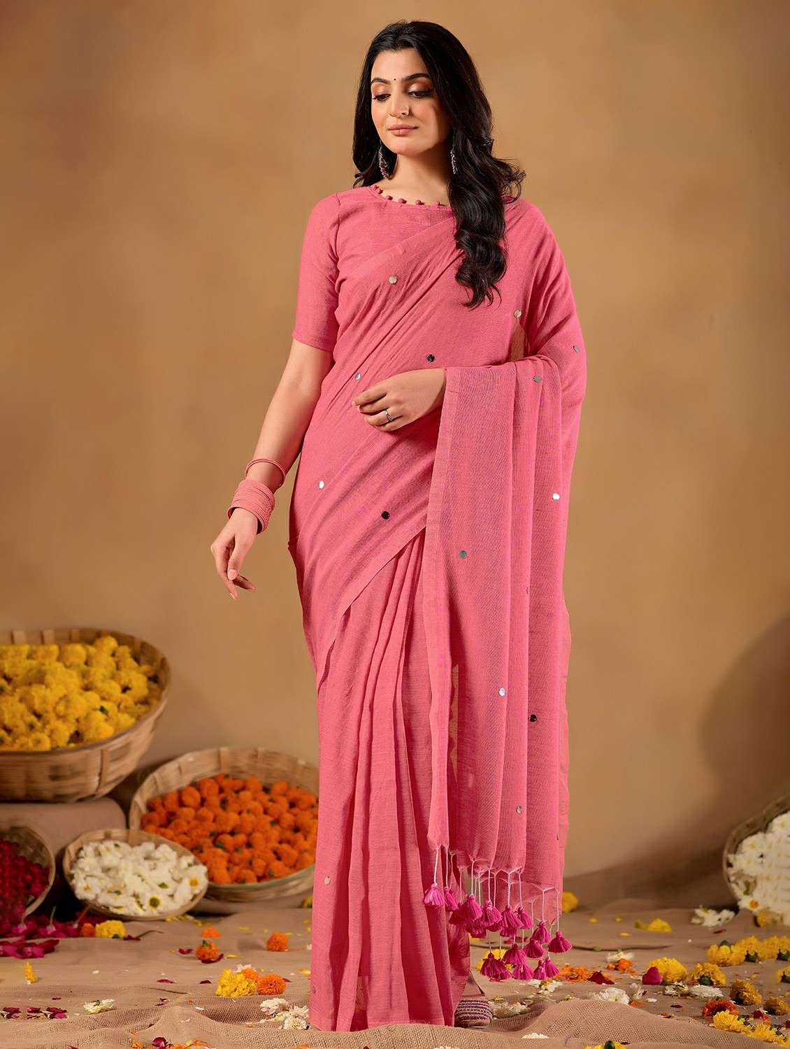 women solid with work handloom saree with blouse