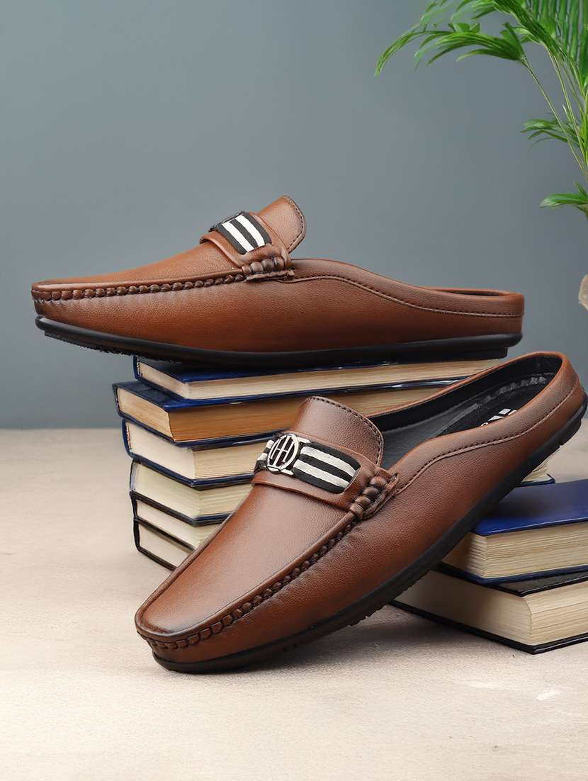 men solid slip on horsebit loafer