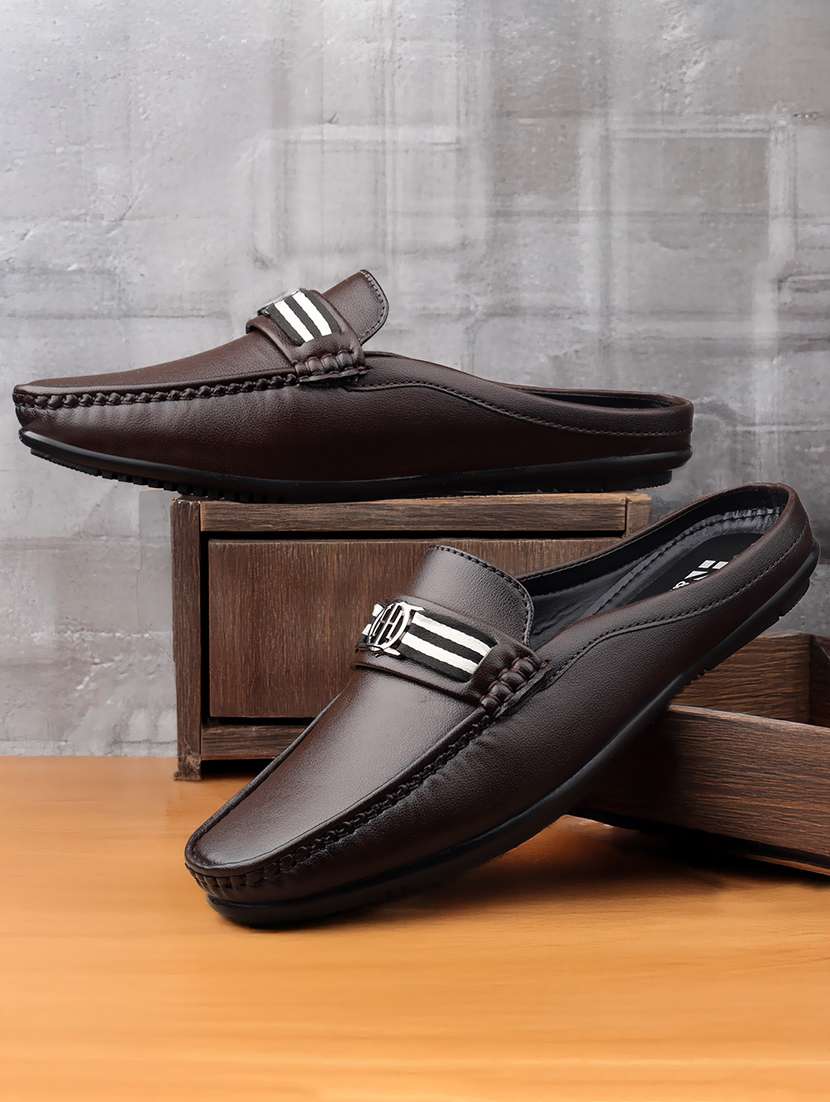 men solid slip on horsebit loafer