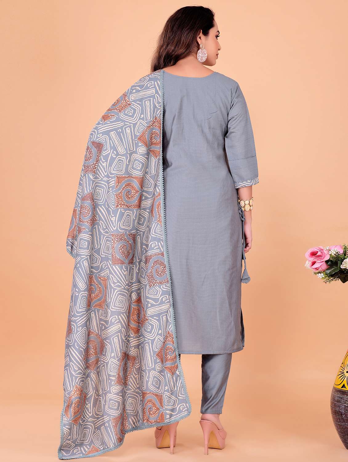 women solid three quarter sleeve kurta pant with dupatta set - 22338065 -  Standard Image - 3