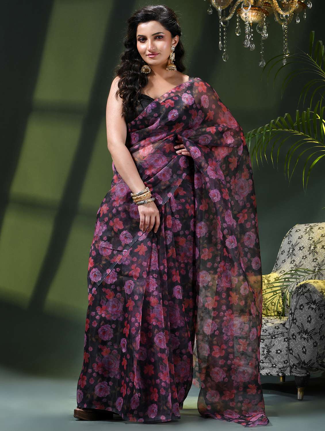 women floral printed saree