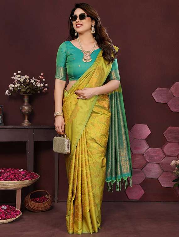 women self design banarasi saree with blouse