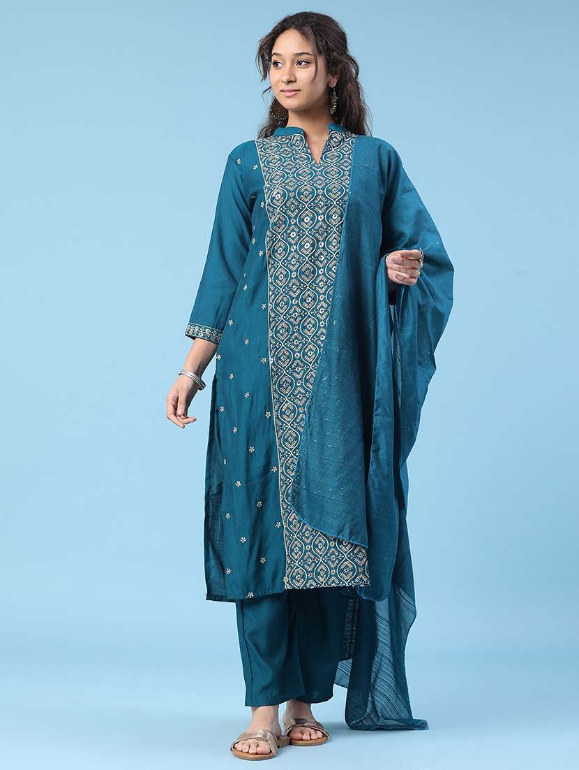 women embroidered three quarter sleeve kurta pant with dupatta set - 22338455 -  Standard Image - 3