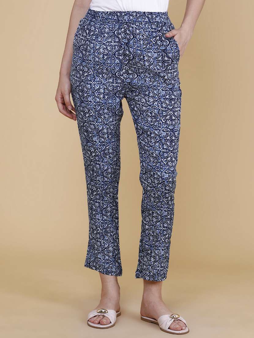 women printed mid rise loungewear pajama