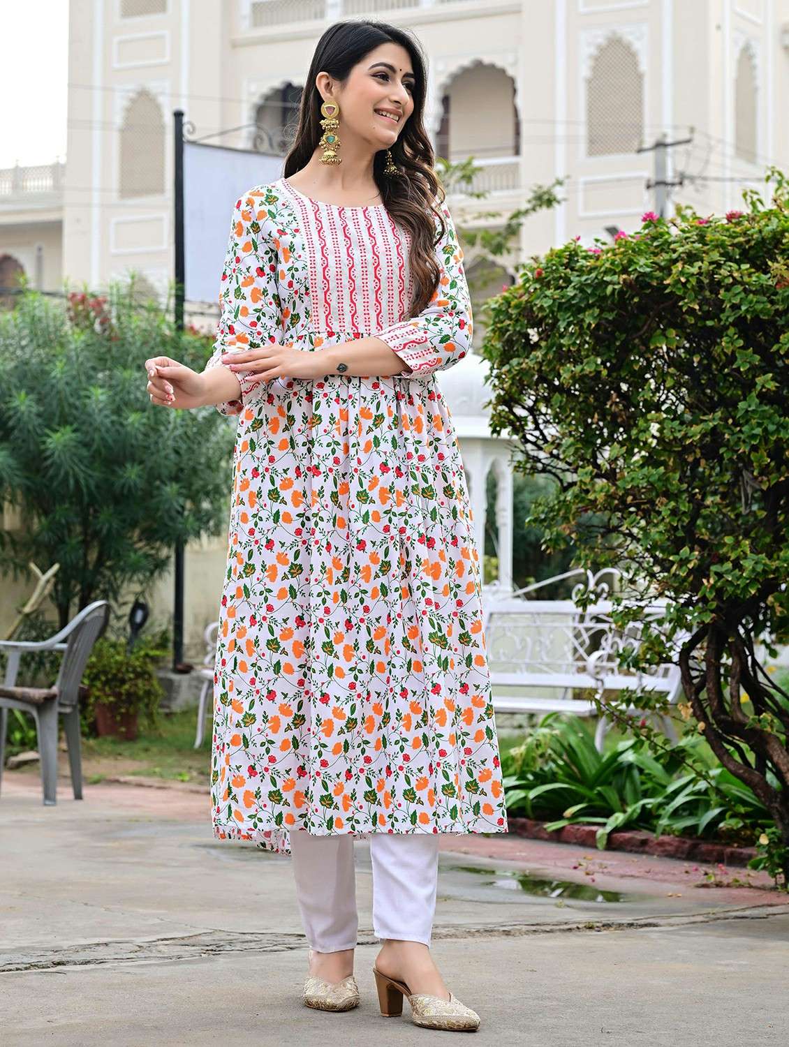 women floral three quarter sleeve a-line kurta - 22339286 -  Standard Image - 3