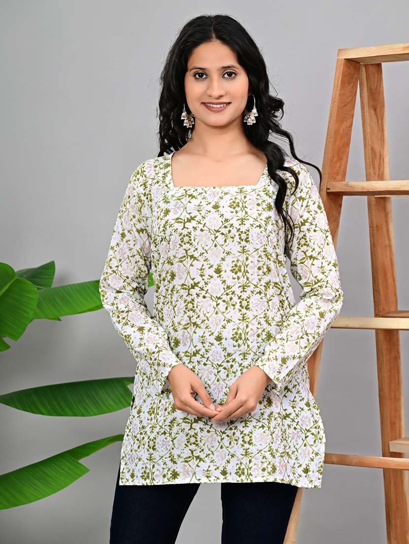 women printed long sleeve straight kurti