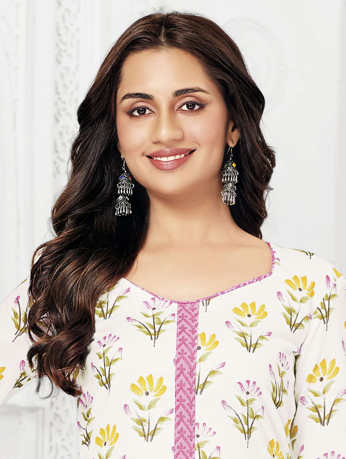 women printed three quarter sleeve kurta patiala with dupatta set - 22339355 -  Standard Image - 3