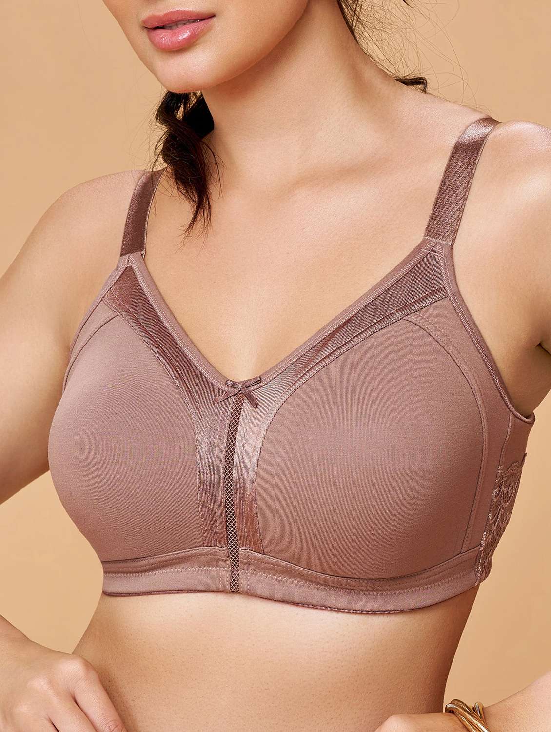 women solid non padded minimizer bra - 22339426 -  Standard Image - 5