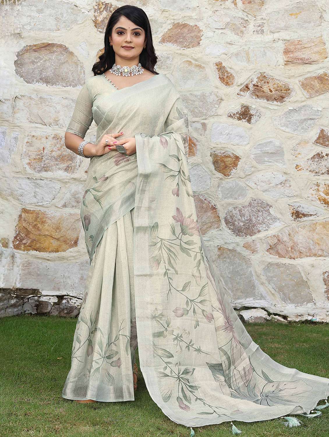 women floral printed handloom saree with blouse