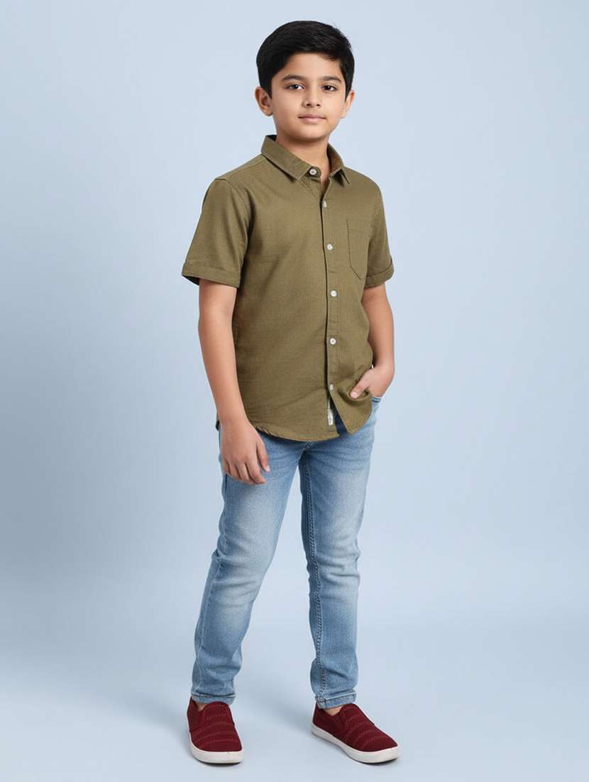 boys solid short sleeve collared shirt