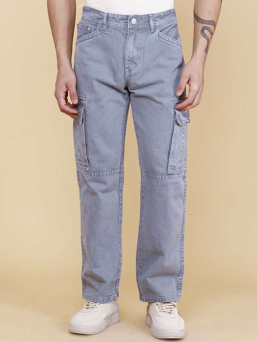 men solid mid rise regular fit cargo 