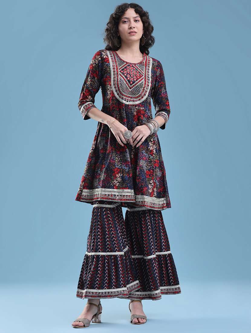 women printed three quarter sleeves kurta sharara set with dupatta - 22340132 -  Standard Image - 3