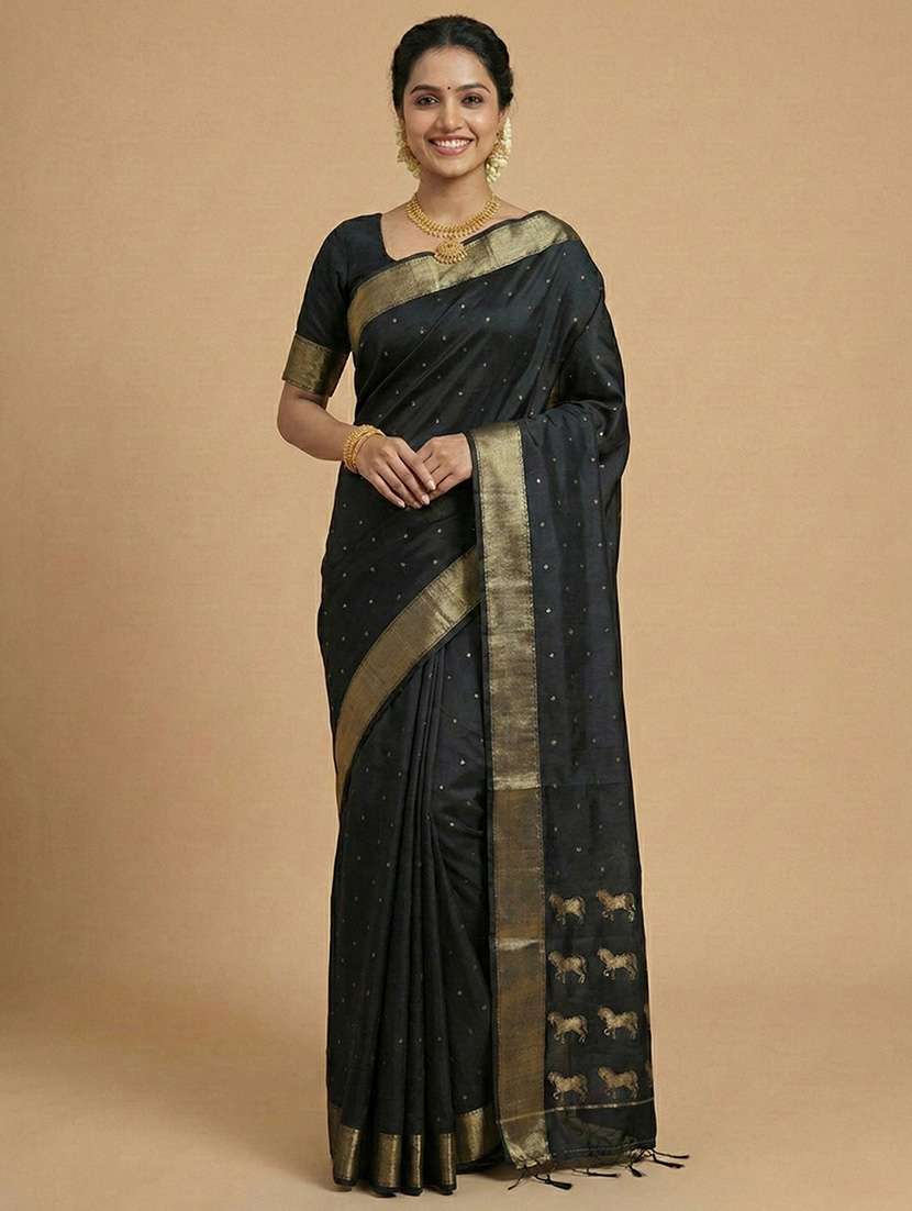 women self design banarasi saree with blouse