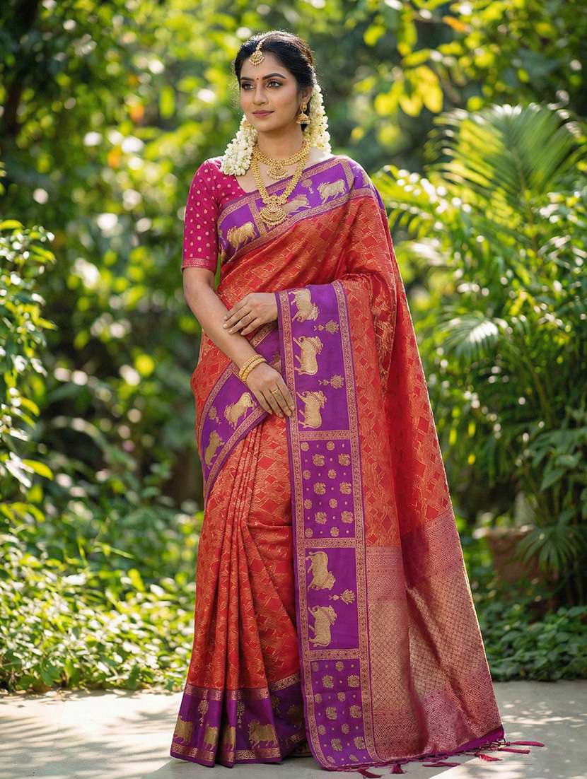women self design kanjivaram saree with blouse