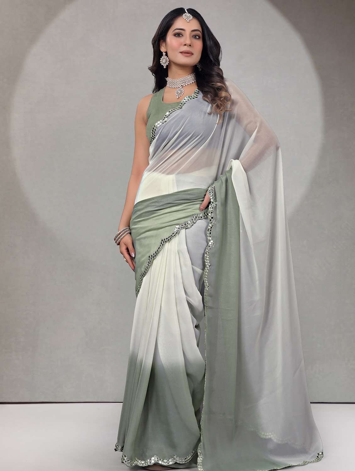 women ombre printed saree with blouse