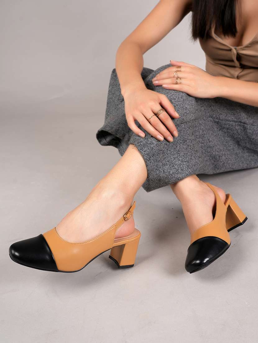 women solid back strap sandals - 22341245 -  Standard Image - 3