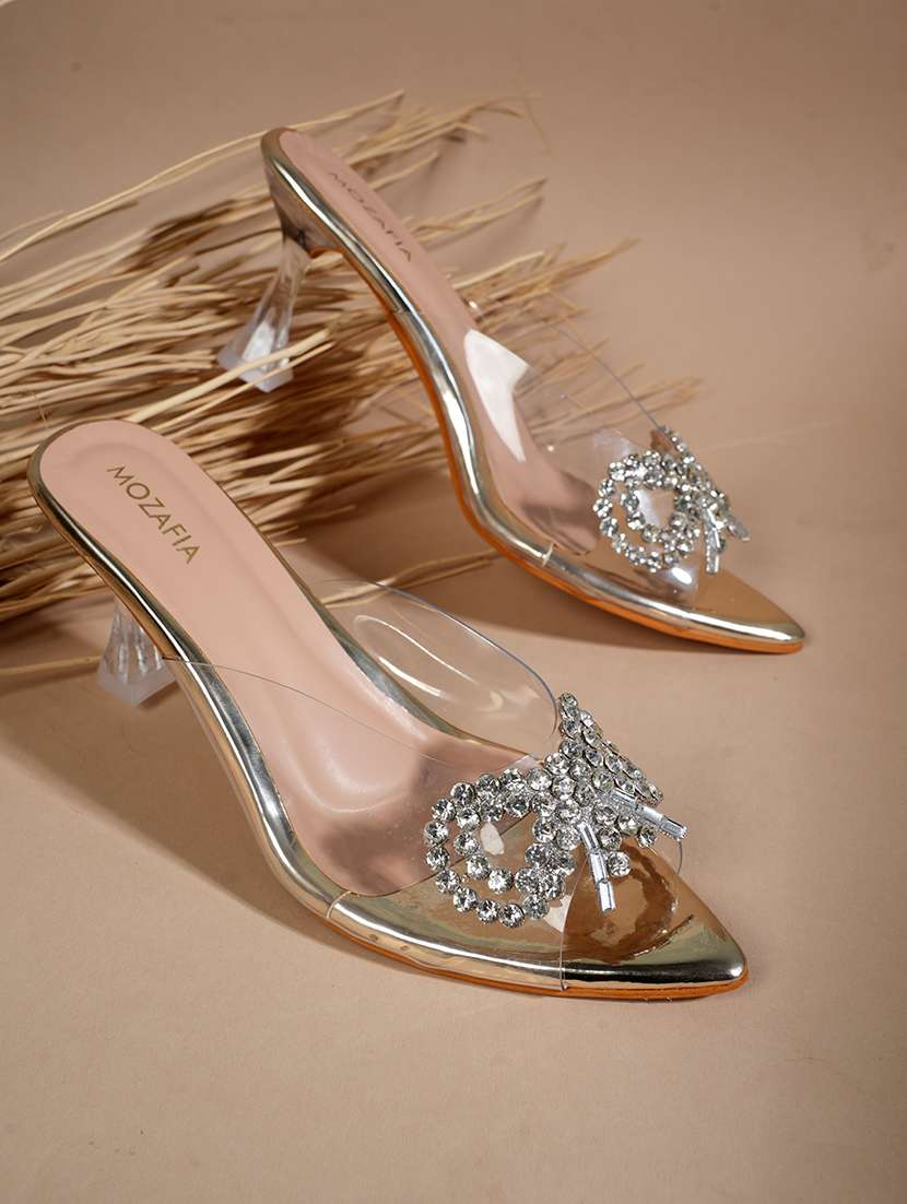 women slip on sandals