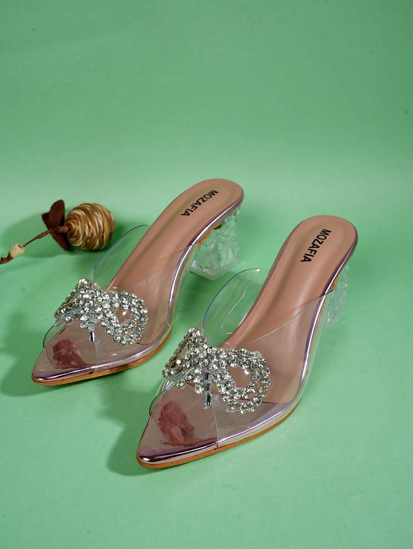 women slip on sandals