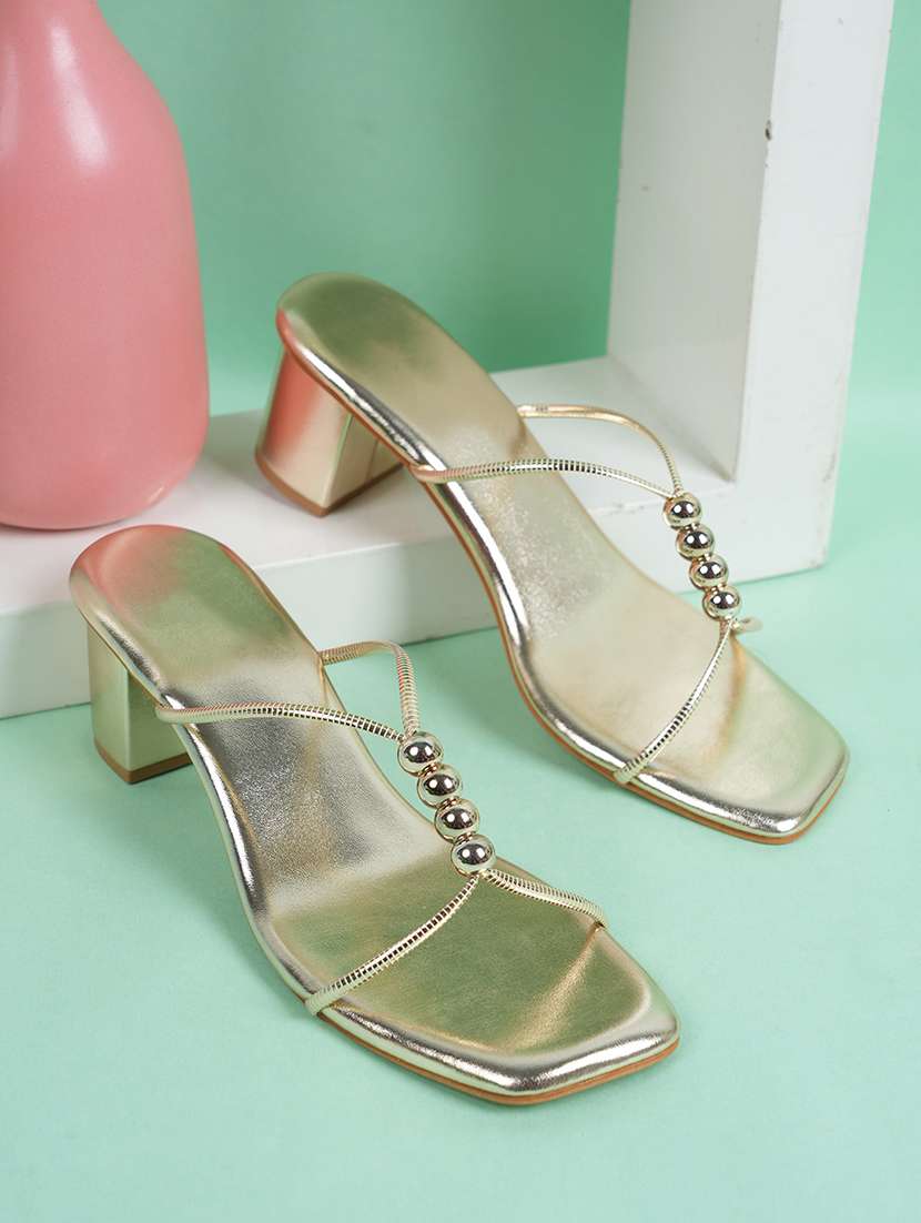 women slip on sandals