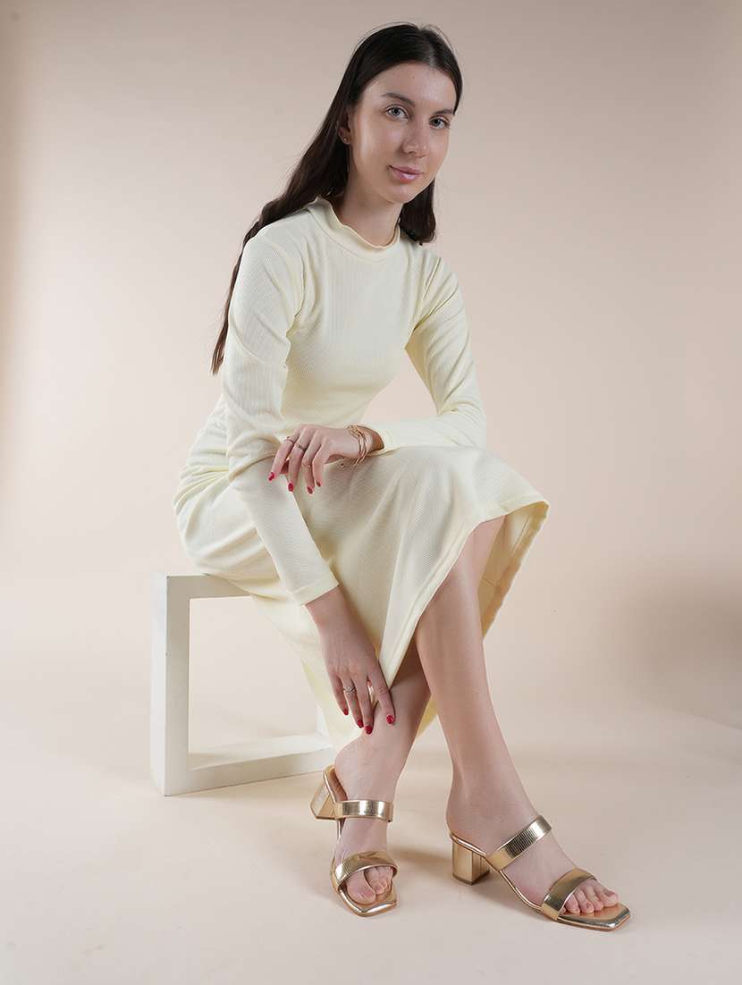 women slip on sandals - 22341345 -  Standard Image - 3