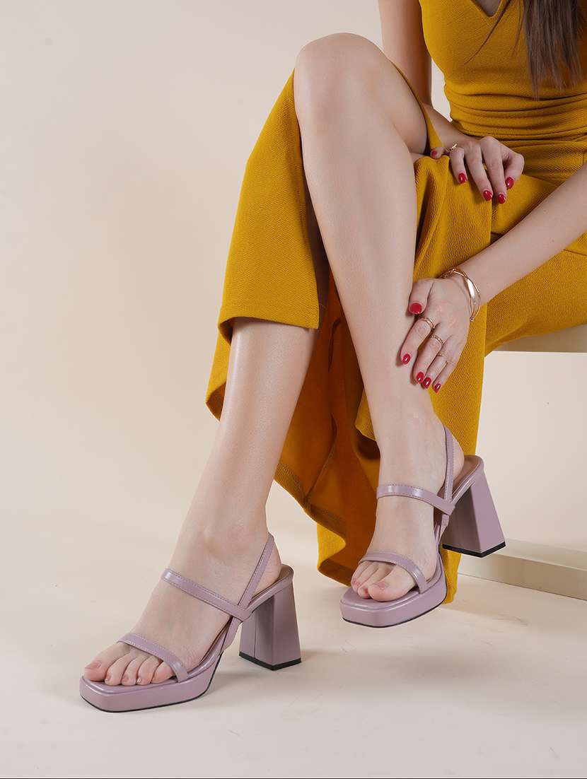 women slip on sandals - 22341354 -  Standard Image - 3