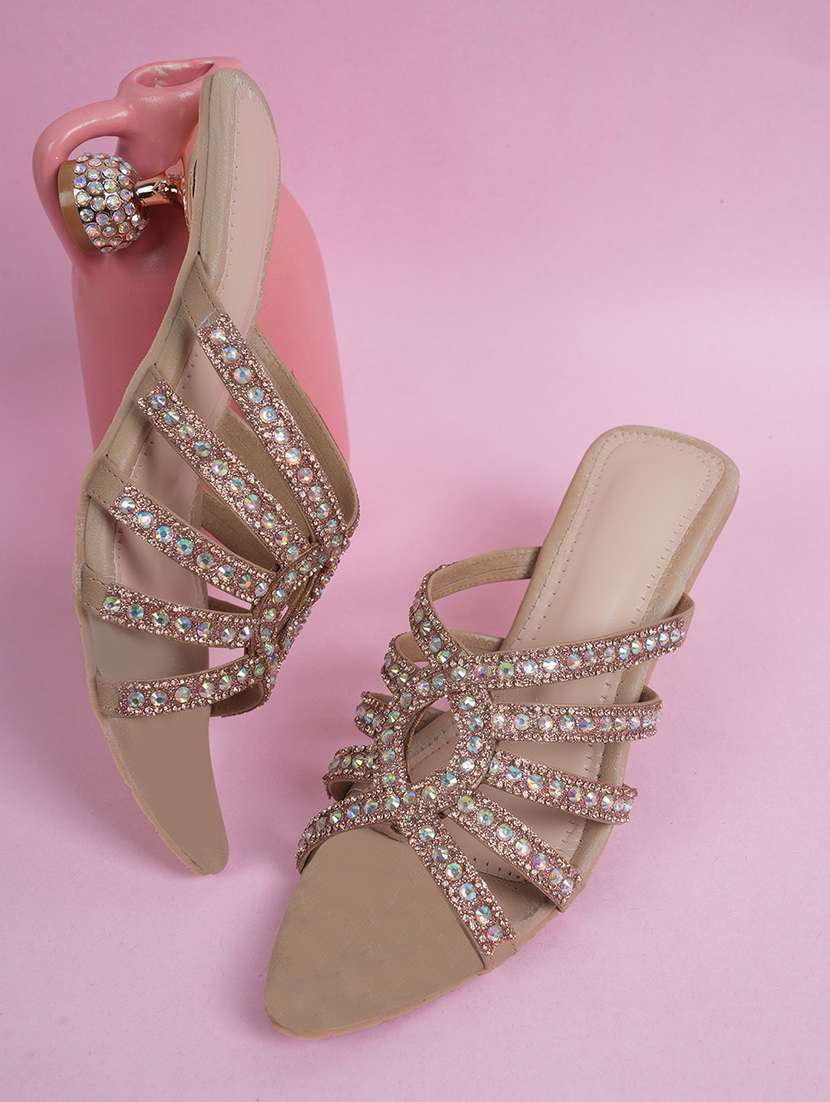 women slip on sandals