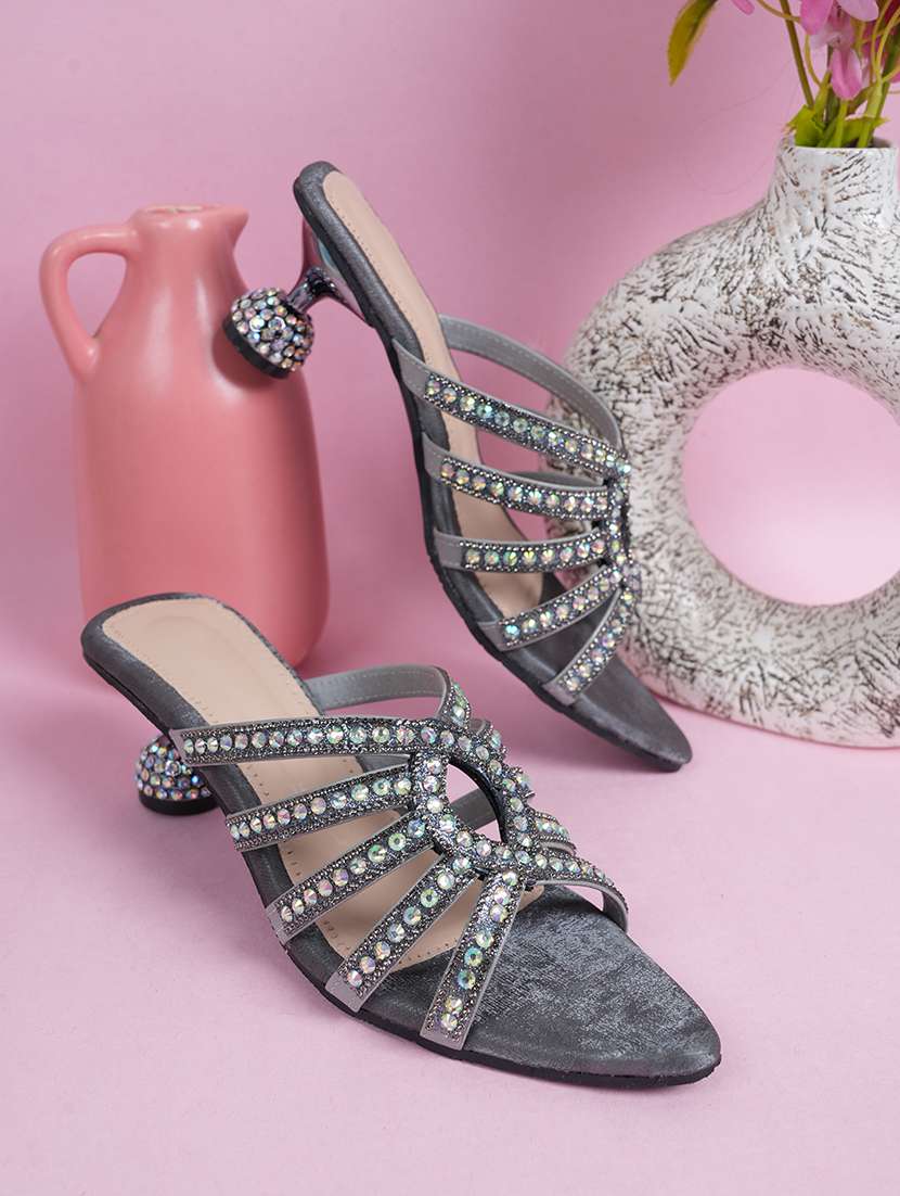 women slip on sandals