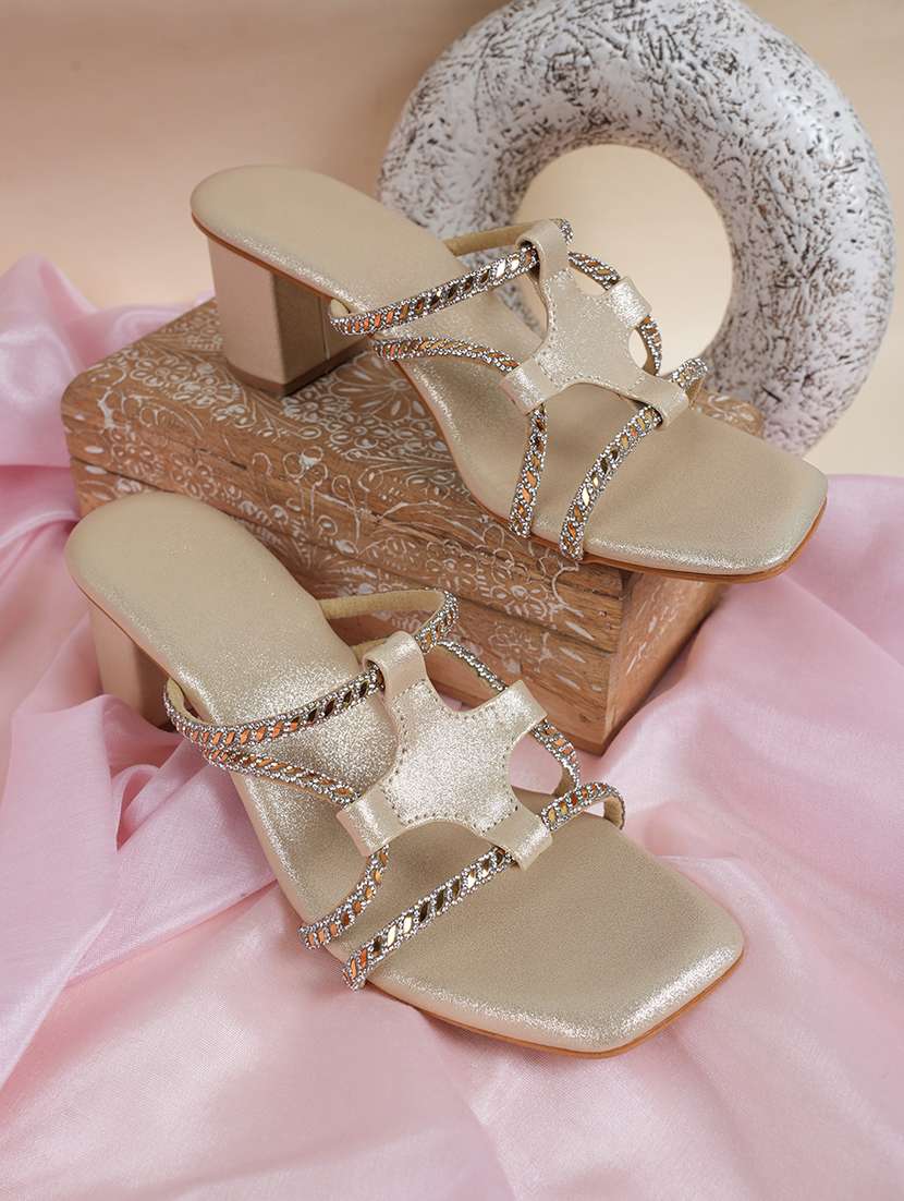 women slip on sandals